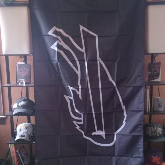 NEW Buffalo Bills Black & White NFL 3X5 Feet Flag Banner Wall Decor or Pole Hang - Picture 2 of 5